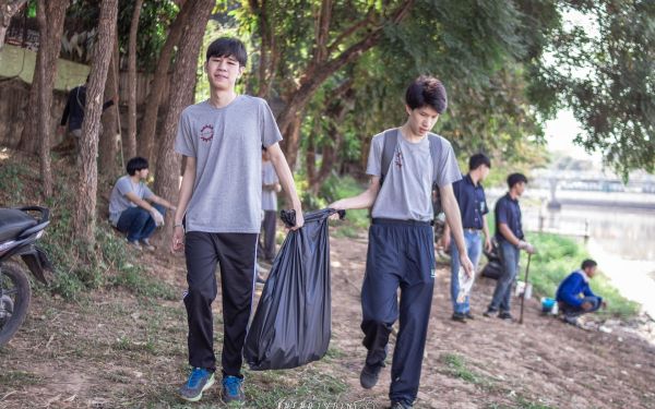 23-11-61 วิศวฯบำเพ็ญ : เก็บกระทง ณ ริมน้ำปิง